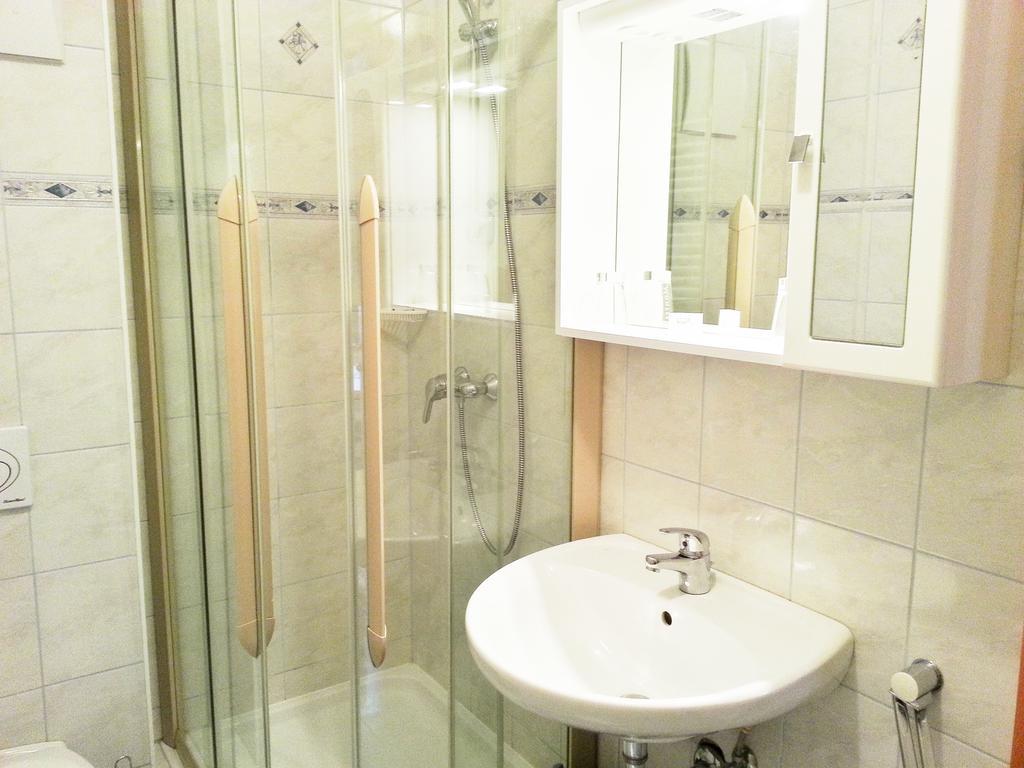 Gaestehaus Zur Weissen Rose Furth bei Gottweig Bilik gambar